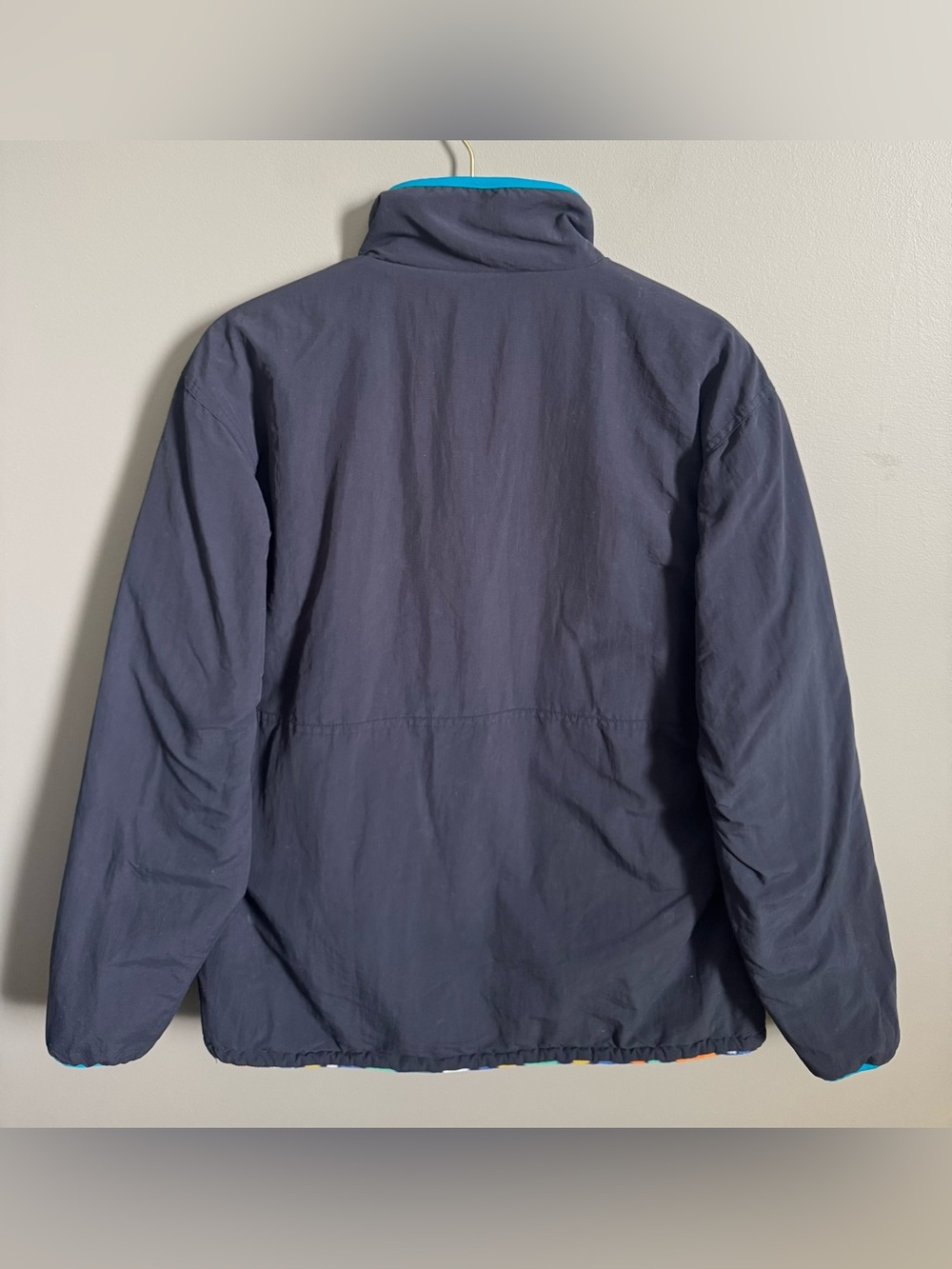 Chubbies Reversible Pullover Medium - Picture 4 of 7